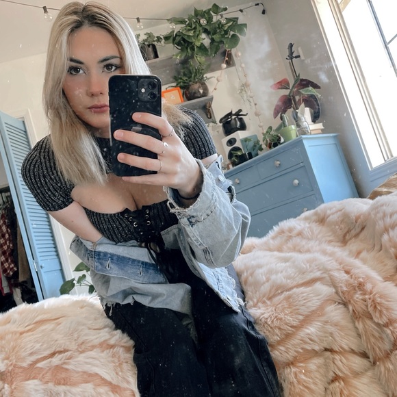 Meet your Posher, Sofia - Picture 5 of 13